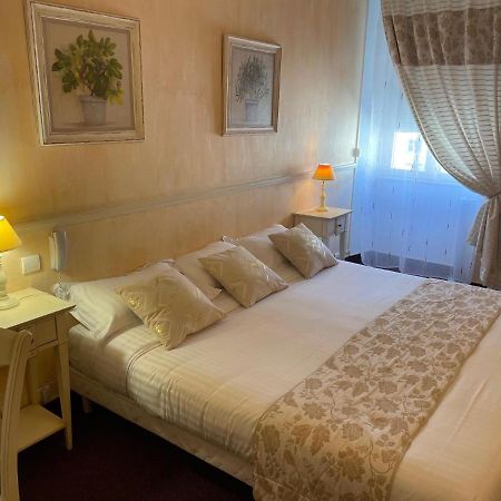 Le Grand Hotel Souillac Exterior foto